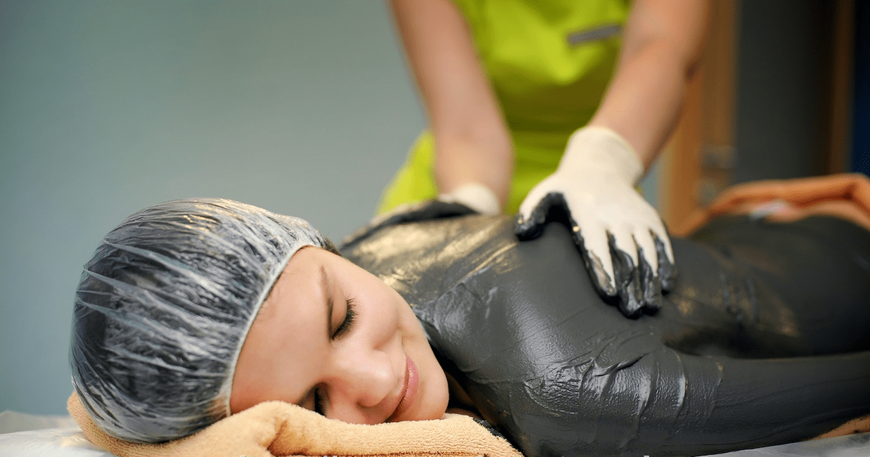 For pain in the lower back, mud therapy procedures are recommended